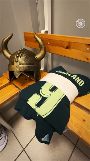 Special delivery 📦🥶 | Manchester City