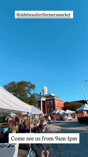 Thank you to everyone who came and shopped local art yesterday at Olde Beaufort Farmers' Market 🫶🏼 We appreciate you so much! Excited for the start of this Christmas season 🎄🎁 | Grace Bell