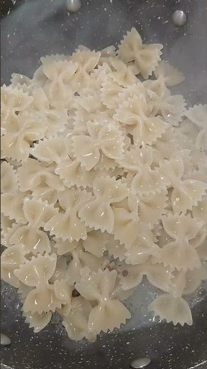 🧀 Easy Cacio e Pepe 🍝 3 ingredients Pasta Recipe #cacioepepe