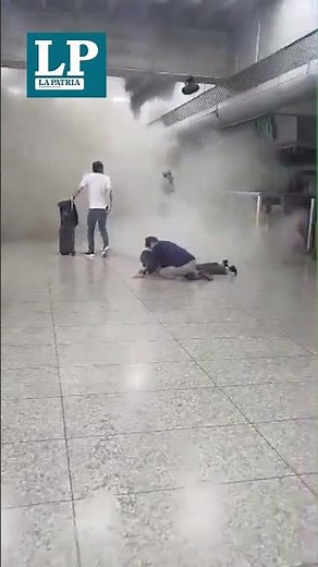 Two strong earthquakes, one magnitude 7.5, strike Venezuela in less than a minute