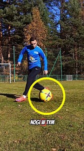 12K views · 70 reactions | Czy dasz radę wykonać ten Zwód? ⚽ Spróbuj i daj znać, jak Ci poszło  #piłkanożna #skil #tutorial | Pètro | Facebook