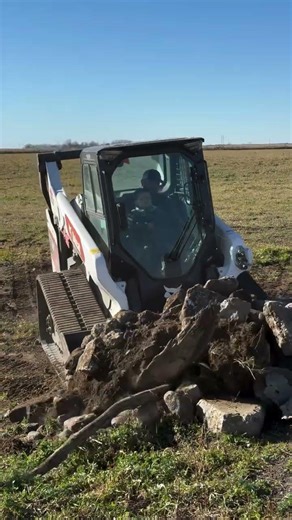 Who's ready to get to work? Bobcat dealers in South Dakota 605-229-4037. #summer #bobcatequipment
