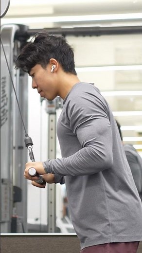 How to Use the Straight Bar Tricep Pushdown for Triceps Growth