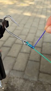 1.8M views · 9.9K reactions | Super simple fishhook knot  #knot #rope #ropetutorial #knottying #knottutorial #fishing #fyp #foryoupage #tent #usa #reels #diy | Knot Rope | Facebook