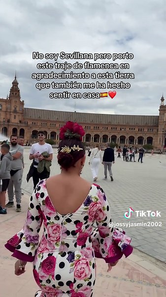 Disfrutando del Traje Flamenca en Sevilla