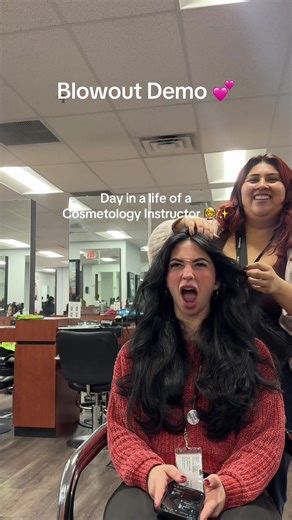Day in a life of a Cosmetology Instructor 👩‍🏫✨ Teaching tips & techniques for a blowout and I love this students reaction to her blowout 🙏🏻 Follow @zenbybeauty for more content 🎥 #cosmetology #cosmetologystudent #cosmetologyschool