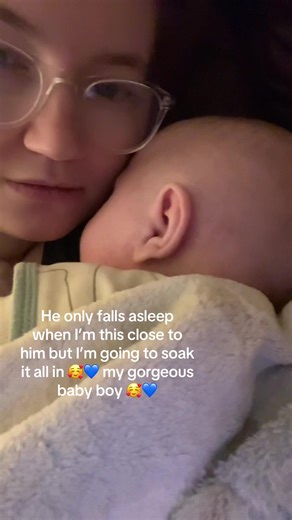 Soaking in all the baby cuddles 🥰💙 #iloveyou #mumlife #cuddles #babyboy #4monthsold