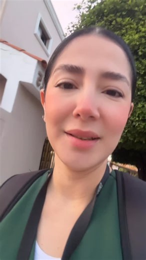 Isaura Acosta on Instagram: "Es un besito nomas 😜 #fyp #viral #contenido #fypage"