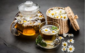Chamomile Hair Lightening | Step-by-Step Guide