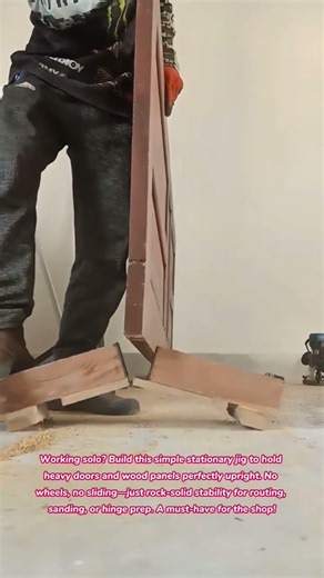 The "Third Hand" Every Woodworker Needs! 🛠️🚪 DIY Panel Jig #tools #tips #tricks #lifehacks #how #diy