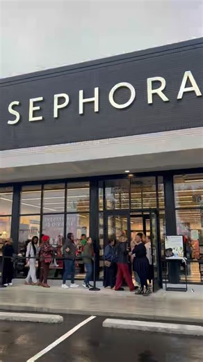Last chance to celebrate! 🎉 Today’s the final day of @sephora’s Grand Opening Weekend at Liberty Center. Don’t miss your chance to explore the new space and stock up on your favorite beauty must-haves 💄 Tap SHOP NOW in our bio to browse ahead and save time in-store! | Liberty Center