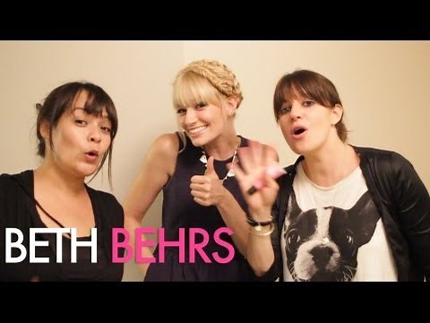 Learn how to get Beth Behrs makeup from the Monsters University movie premiere