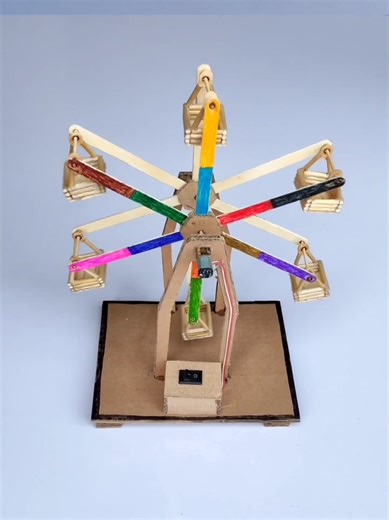 DIY Ferris Wheel Using Ice Cream Sticks