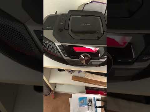 Philips Model: AZ700T/37 in Action