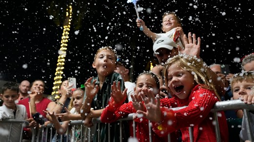 Naples, Florida, named among U.S.’s most festive holiday towns