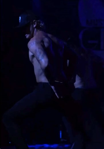 The Gents serve a lot more than looks 🫠 Live male revue at The Trimble — one of the most talked-about bachelorette party shows in Nashville. Planning a Nashville girls trip or bachelorette weekend? Add this to the itinerary. Saturday’s show is coming up. Seats go quickly. 👇 Book your tickets before your trip.🎟️ #NashvilleBachelorette #BachelorettePartyNashville #ThingsToDoInNashville #GirlsTripNashville #NashvilleNightlife @JP @Omni @Valentino MusicCity