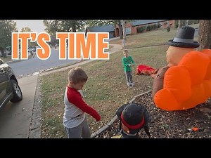 It's OFFICIALLY Time! 🦃🍂 #inflatable #blowup #display #thanksgiving