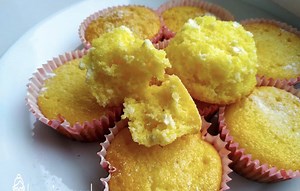 Brioșe pe bază de brânză dulce