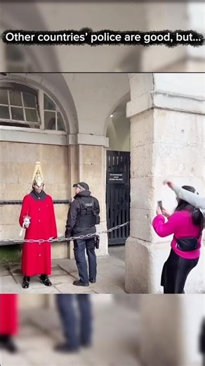 A Group Teased the Royal Guard The Officer’s Reply Went Viral🚨🔥