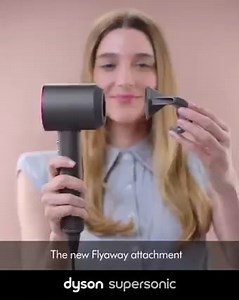 New Dyson Supersonic™ attachment alert ⚠. Harnessing the Coanda Effect™, the new Flyaway attachment gives you a smooth finish by hiding the flyaways under long hair. Visit dyson.ae to learn more! #DysonHairHealth #DysonSupersonic إليكِ ملحق جديد لمجفف ™Dyson Supersonic ⚠. يمنحكِ هذا الملحق تصفيفة ناعمة ولامعة عبر إخفاء الشعر المتطاير تحت الشعر الأطول بمساعدة تأثير Coanda. زوري موقع dyson.ae لمعرفة المزيد! #تجفيف #العناية_بالشعر | Dyson