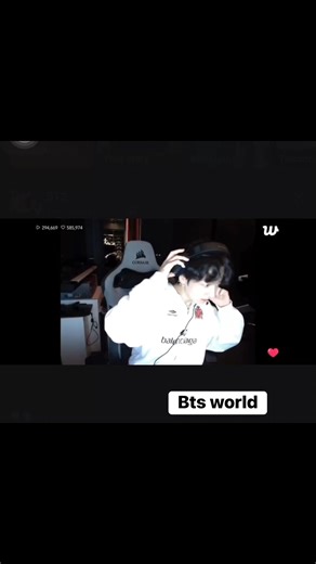 Gamer jungkook is here🫶🥹💜 | Bts world