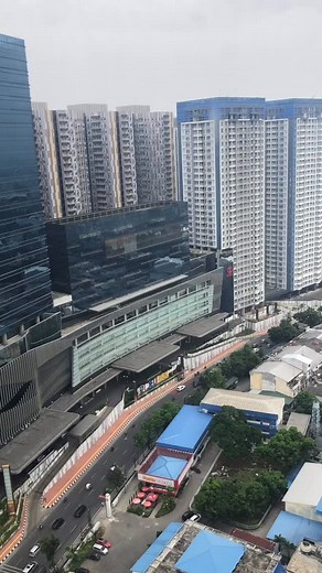 Less than 3 hours from the chaos of Medan City lies one of the most peaceful, beautiful spots in North Sumatra. Welcome to Tangkahan, nestled on the edge of the Gunung Leuser National Park. This little known village is a hidden gem, filled with beauty and adventure, nature, and the warmest locals you’ll ever meet. . Want to find more of Sumatra’s most precious secret spots? Get your hands on our 5-star rated eBook: The North Sumatra Travel Guide & Itinerary Planner. Written by locals with 10 yea