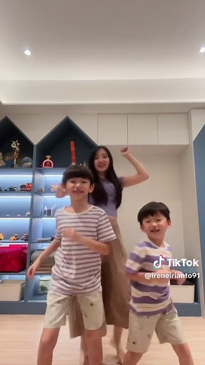 APT with kids First time joged tiktokan 😅 #apt #aptchallenge #apttiktok #aptdance