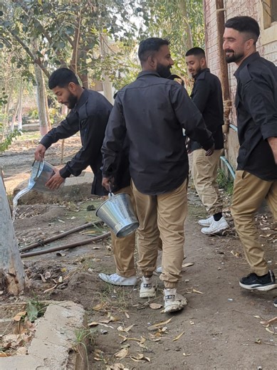 كوميديا الكمبيوتر: لقطات مضحكة من العمل