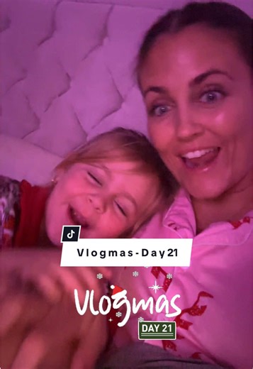 V l o g m a s - D a y 21! Cute lazy morning then I spent the evening with my family ❤️ #vlogmas #vlog #december #fyp