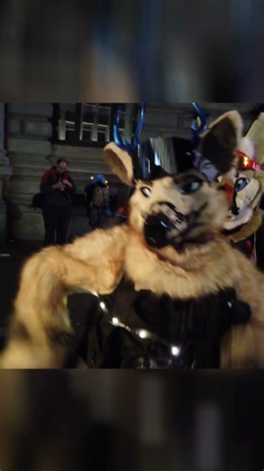 Posing | Vor-Halloween Nacht-Suitwalk Leipzig | 26. Oktober 2024 | #Furry | Tankii