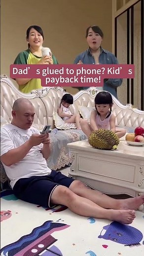Dad’s glued to phone? Kid’s payback time!아빠 폰에 붙어? 아이 보복 시간!
