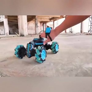 332 reactions · 117 shares | WOOW- Masz samochód sterowany gestem? ✅Świetna zabawa na długi czas ✅Samochód reaguje na ruchy i gesty wykonane nadgarstkiem ✅Potrafi kręcić się kółko i jeździć w każdą stronę. Idealny na prezent  Sprawdź: https://primado.pl/samochod-sterowany-gestami-kontroler-rowniez-pilot.html | Primado | Facebook