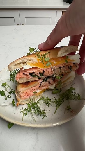 1.5K views | Savour the simplicity of a Classic Pea and Ham Soup籠...