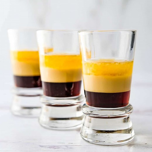 How To Build Layered B-52 Shots At Home