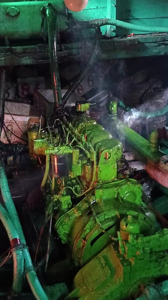 Understanding Industrial Engine Maintenance Issues