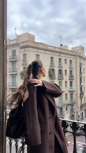 iamangela✨🧚🌸🦋 | Ταξιδεύω μόνη, όχι γιατί δεν έχω παρέα, αλλά γιατί δεν περιμένω κανέναν για να ζήσω τη ζωή μου.Μόνη μου, με έναν matcha στο χέρι και μια... | Instagram