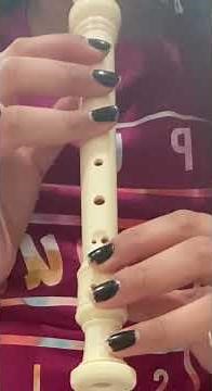 How to play hot cross buns on the recorder step-by-step!!!