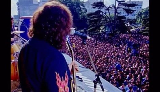 Norberto Pappo Napolitano on Instagram: "Pappo’s Blues x @fmrockandpop959 18/6/2001 🗓️ Plaza San Martín - Morón 🇵🇱📍🇦🇷 - - - - - - - - - - - #papposblues #rocknacional #moron"