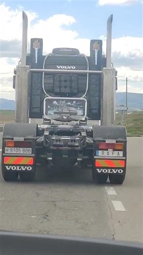 Volvo F1020 310Cv año 1981 En dirección a su nueva casa parte 3