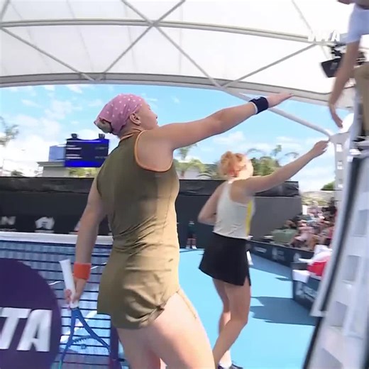 Watch the Match Highlights from Diana Shnaider Vs. Katerina Siniakova 💪 | WTA