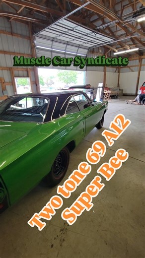 Would you race it or replace it in favor of something else? This Bee was beyond stellar at Mopars in the Park a few years ago. Its a factory two tone painted roof car and the black and green combination is awesome. Of course, being an A12, it's powered by the 390 horsepower 440 Six Pack that was new mid model year 1969 in the Super Bee and Road Runner. . . Follow me @musclecarsyndicate on Instagram, Facebook and YouTube. Thank you. . . #dodge #superbee #dodgesuperbee #1969superbee #1969dodge #sc