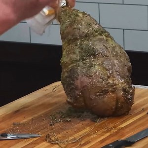 How To Cook The Perfect Leg of Lamb 🤤 | Chef Jean-Pierre