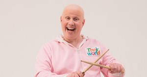 Matt Lucas supports Theirworld's #5for5 campaign in his onesie