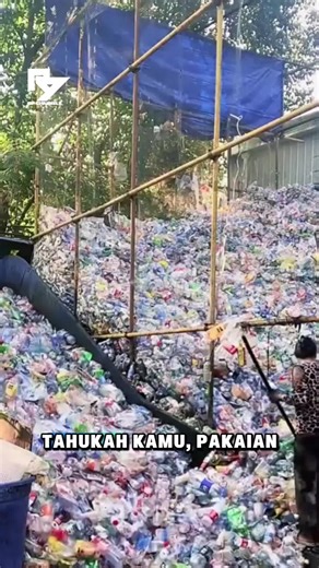 Dari Botol Plastik Jadi Pakaian