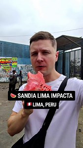 268K views · 4.7K reactions | Mi exploración de La Parada, Lima, continúa, y le pedí una sandía a un vendedor ambulante en moto. Sigo con mi misión de probar todas las sandías de todos los países de Latinoamérica. #lima #laparada #sandia #fruta #dulce | Ryan Riegner | Facebook