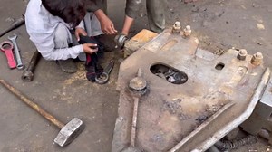 Expert Restoration of Hydraulic Jack Hammer in Action