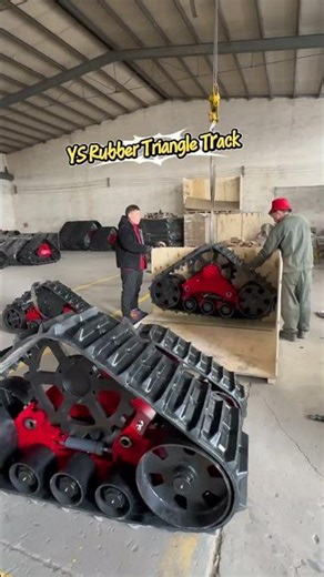 Agricultural machinery, triangular tracked chassis #AgriculturalMachinery#FarmEquipment