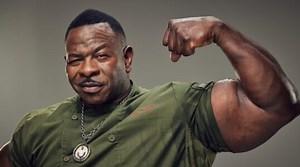 Chef Andre Rush on a Mission to Save Struggling Eateries in 'Kitchen Commando' | EUR Video Exclusive | EURweb | Black News, Culture, Entertainment & More