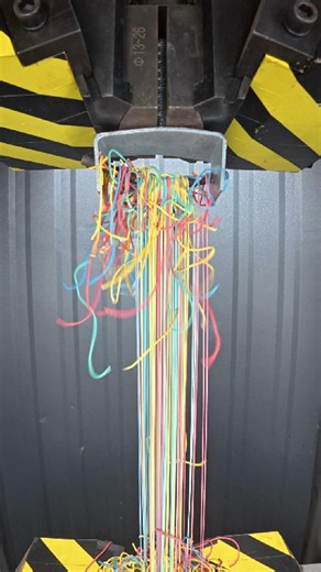 BreakIt! on Instagram: "We stretched 500 rubber bands!!! #hydraulicpress #satisfyingvideo #destroy #asmrtiktoks #crushing #satisfy #hydraulic #asmrvideo #great #fyp #tiktokviral #foryoupage❤️❤️ #trendin #satisfyingvideos #stretching #bands #500 #rubberbase"