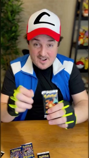AI: Pokemon Card Pack Opening pulling 1999 Pokémon 1 st Edition Base Set Charizard!
